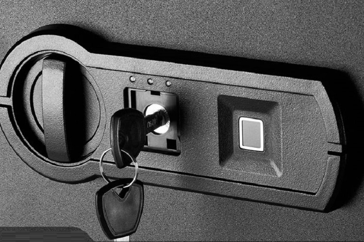 قفل الکترونیکی گاوصندوق، همان قفل دیجیتال است؟