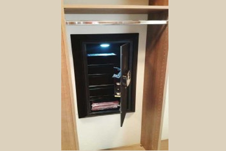 کمد مخفی در کمد دیواری با قابلیت ضد سرقت- گاصندوق مخفی دیواری