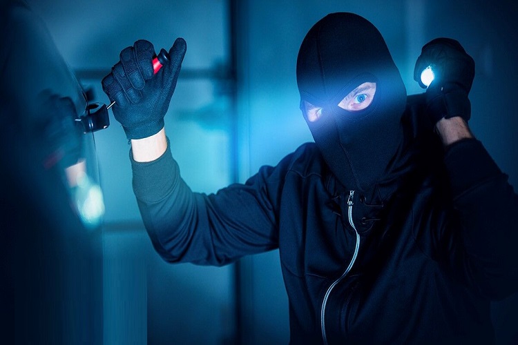 چگونه از سرقت منزل جلوگیری کنیم که تضمین شده باشد؟